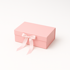 Caja de regalo imantada con lazo